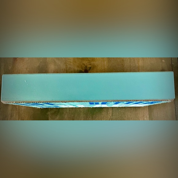 WOODEN SIGN
“Life is Better at the BEACH” Painted Burlap Blues/ Greens NEW - Picture 3 of 6